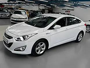 Used 2015 Hyundai i40 Active White - Interior and Exterior details 9