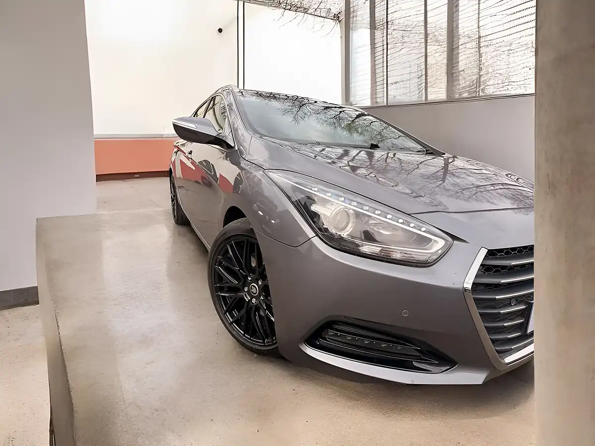 Used 2015 Hyundai i40 Premium Silver - Interior and Exterior details 10