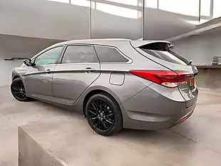 Used 2015 Hyundai i40 Premium Silver - Interior and Exterior details 4