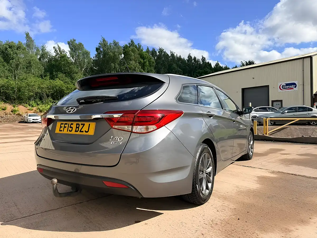 Used 2015 Hyundai I40 S Tourer Silver - Interior and Exterior details 9