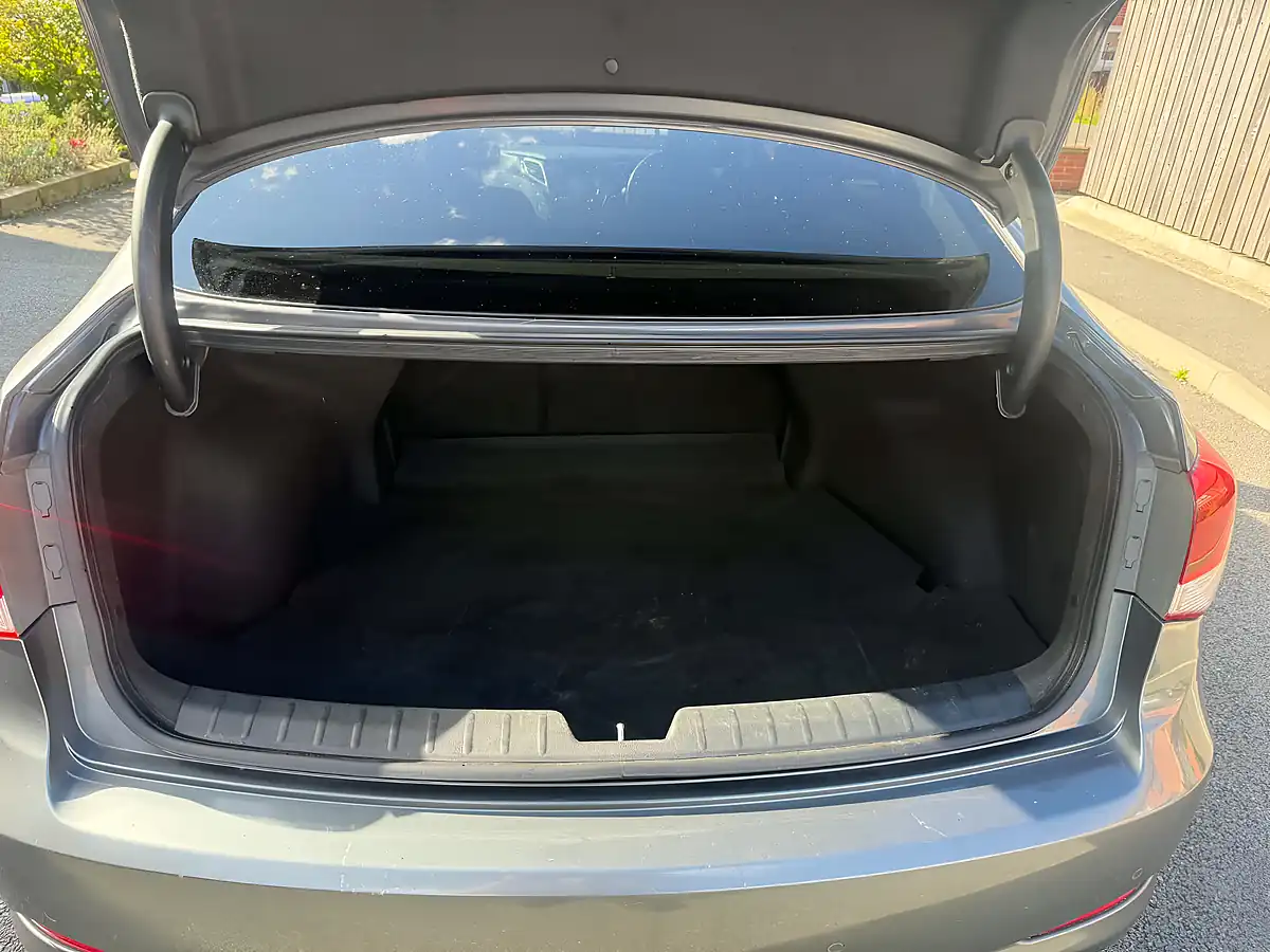 Used 2015 Hyundai i40 Se Nav - Interior and Exterior details 11
