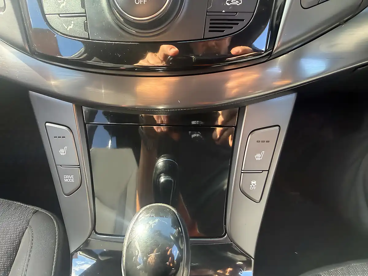 Used 2015 Hyundai i40 Se Nav - Interior and Exterior details 15