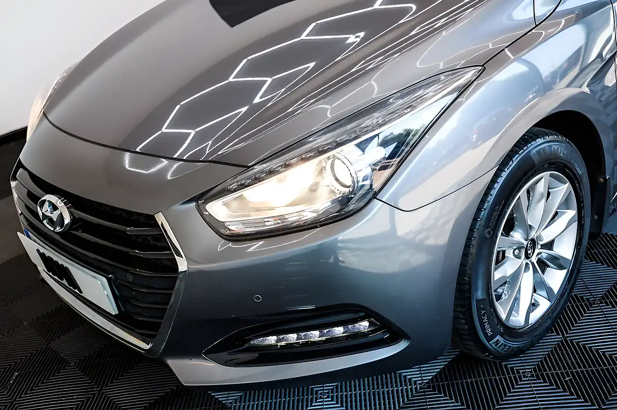 Used 2015 Hyundai I40 Se Nav Silver - Interior and Exterior details 17