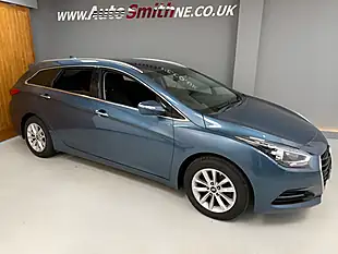 Used 2015 Hyundai i40 Se Nav Tourer Blue - Interior and Exterior details 12