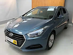 Used 2015 Hyundai i40 Se Nav Tourer Blue - Interior and Exterior details 5