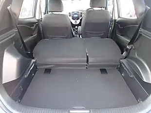 Used 2015 Hyundai ix20 Active Blue - Interior and Exterior details 16