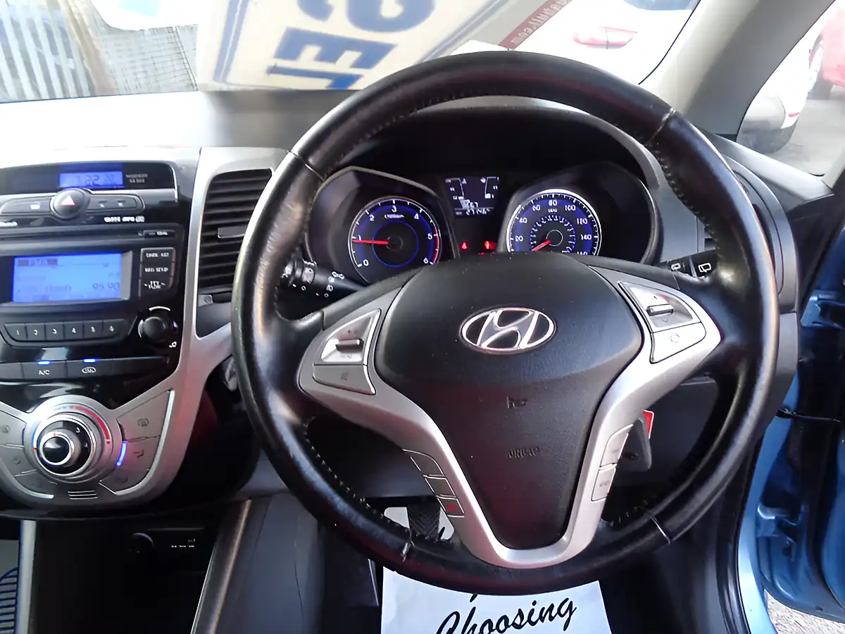 Used 2015 Hyundai ix20 Active Blue - Interior and Exterior details 7