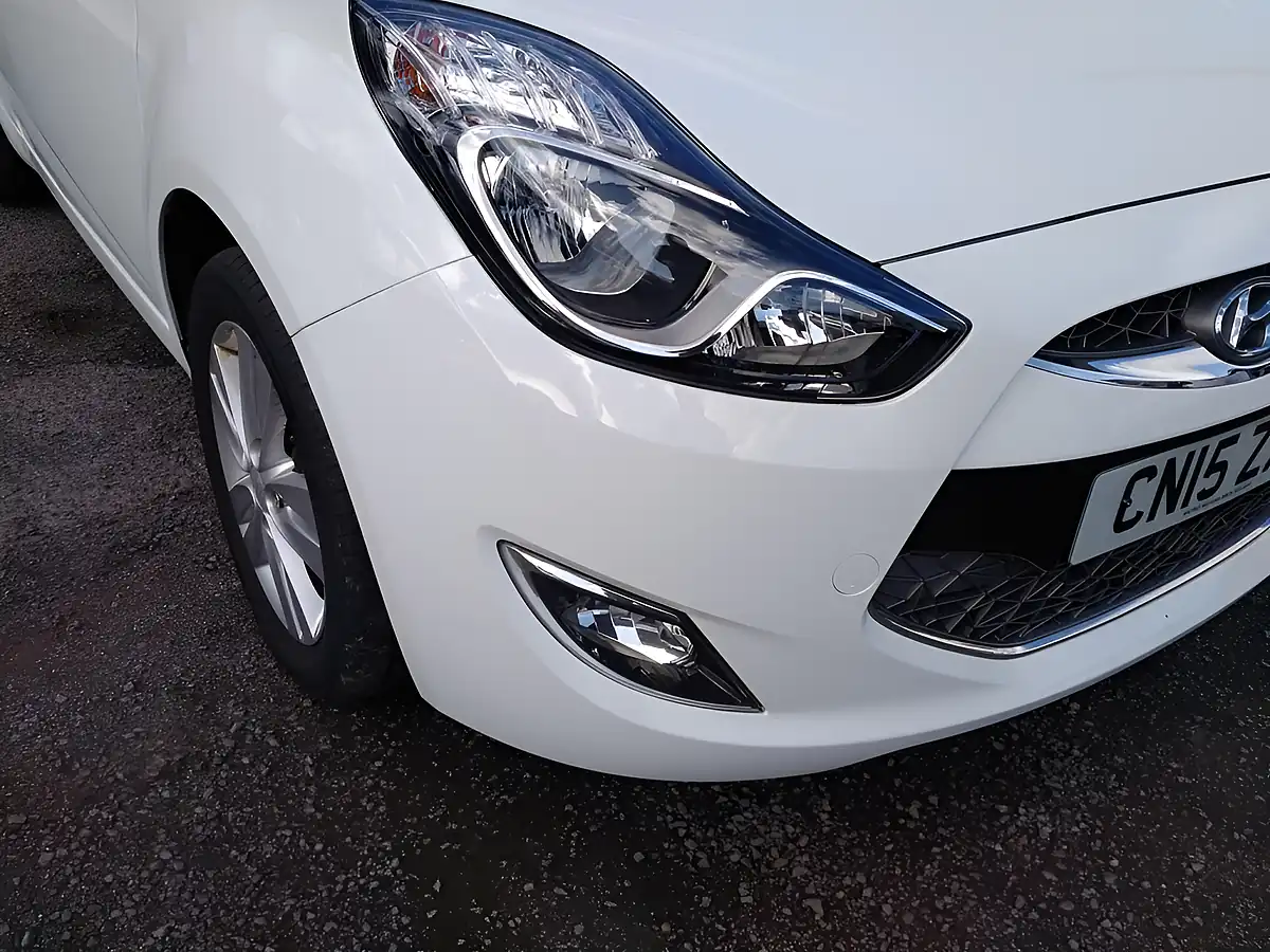 Used 2015 Hyundai ix20 Style White - Interior and Exterior details 10