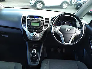 Used 2015 Hyundai ix20 Style White - Interior and Exterior details 12