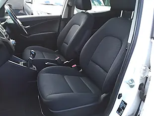 Used 2015 Hyundai ix20 Style White - Interior and Exterior details 14