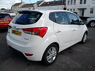 Used 2015 Hyundai ix20 Style White - Interior and Exterior details 7