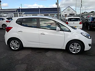 Used 2015 Hyundai ix20 Style White - Interior and Exterior details 9