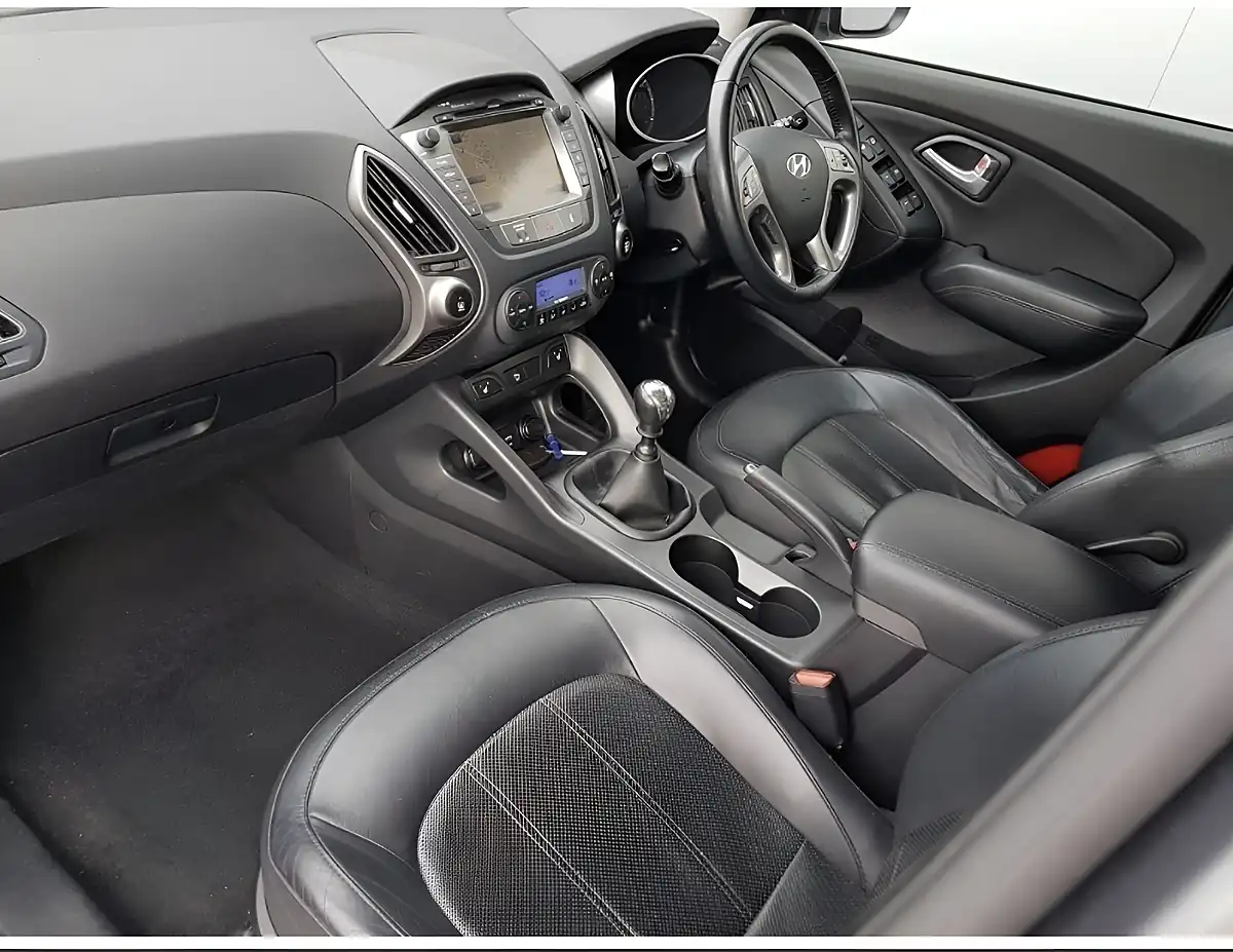 Used 2015 Hyundai Ix35 Premium Grey - Interior and Exterior details 5