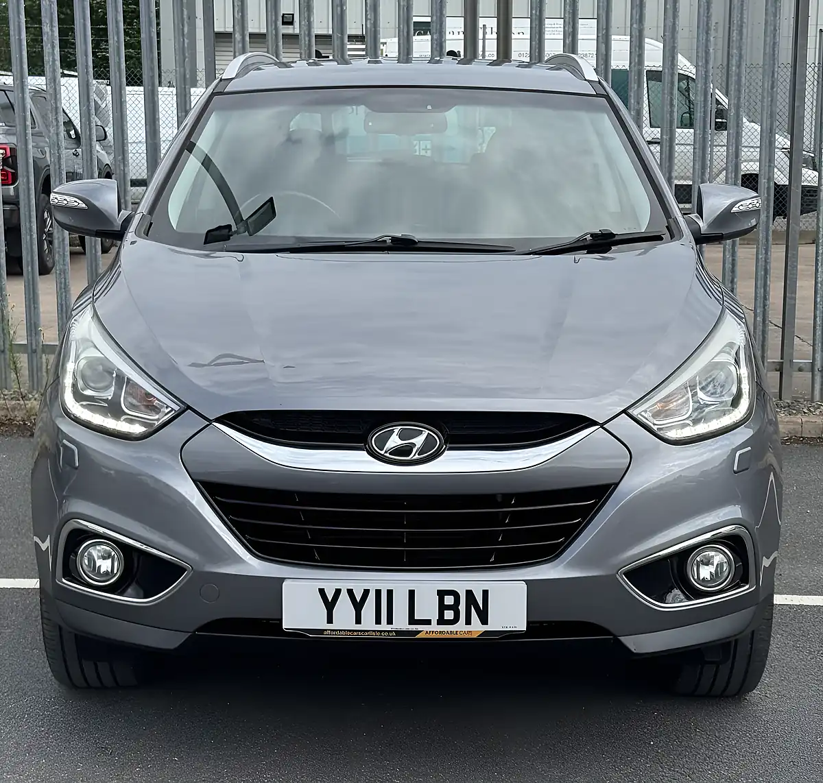 Used 2015 Hyundai IX35 Premium Grey - Interior and Exterior details 3