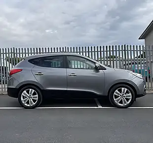 Used 2015 Hyundai IX35 Premium Grey - Interior and Exterior details 7