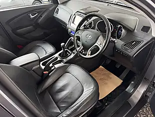 Used 2015 Hyundai IX35 Premium Grey - Interior and Exterior details 9