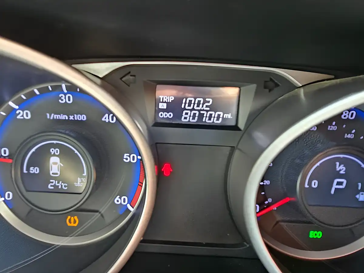 Used 2015 Hyundai Ix35 Premium Silver - Interior and Exterior details 8