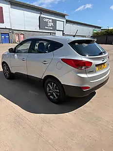 Used 2015 Hyundai IX35 S Silver - Interior and Exterior details 3