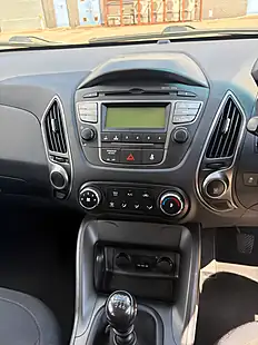 Used 2015 Hyundai IX35 S Silver - Interior and Exterior details 9