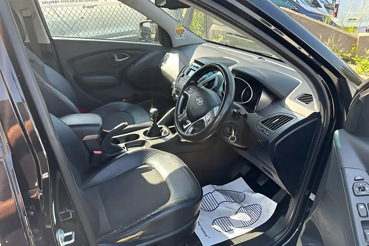 Used 2015 Hyundai ix35 Se Black - Interior and Exterior details 13