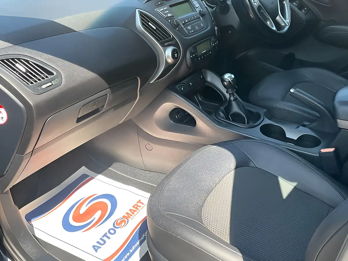Used 2015 Hyundai ix35 Se Black - Interior and Exterior details 16