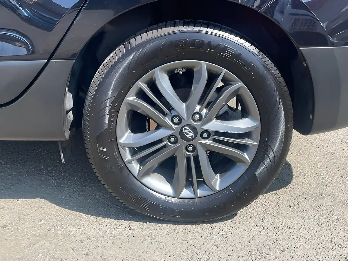 Used 2015 Hyundai ix35 Se Black - Interior and Exterior details 5