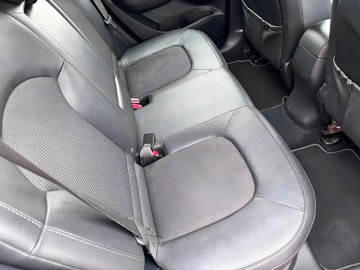 Used 2015 Hyundai IX35 Se Blue - Interior and Exterior details 9