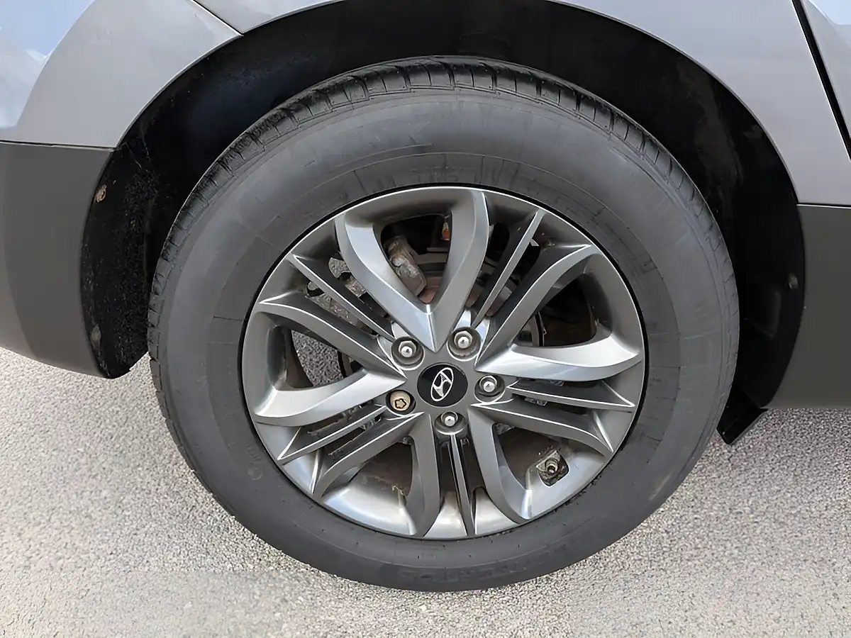 Used 2015 Hyundai ix35 Se Grey - Interior and Exterior details 11