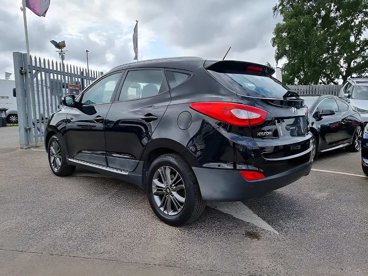 Used 2015 Hyundai ix35 Se Phantom Black Metallic - Interior and Exterior details 6