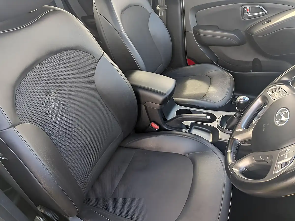 Used 2015 Hyundai ix35 Se Silver - Interior and Exterior details 10