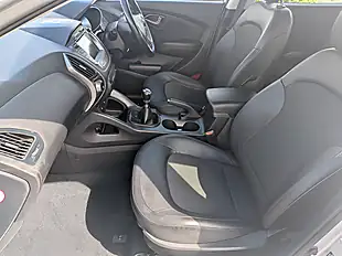 Used 2015 Hyundai ix35 Se Silver - Interior and Exterior details 12