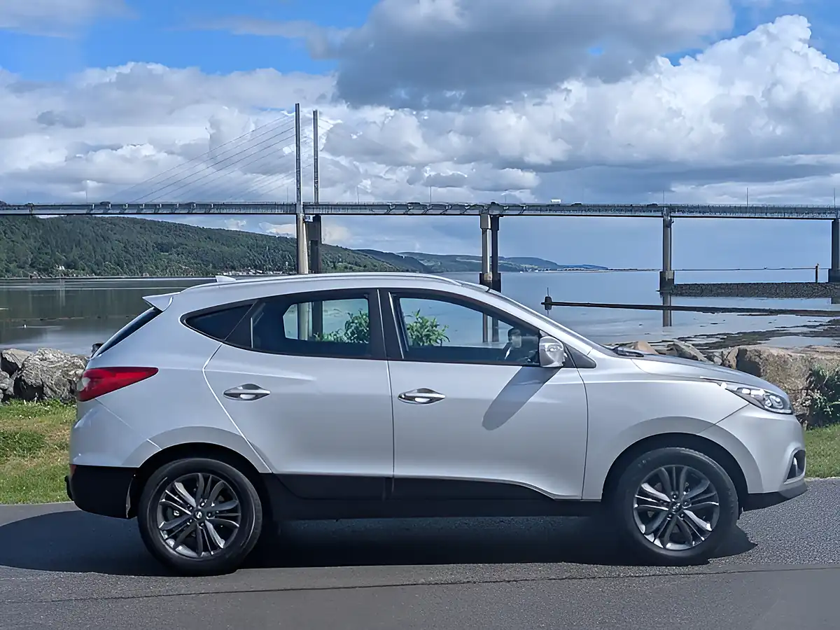 Used 2015 Hyundai ix35 Se Silver - Interior and Exterior details 4