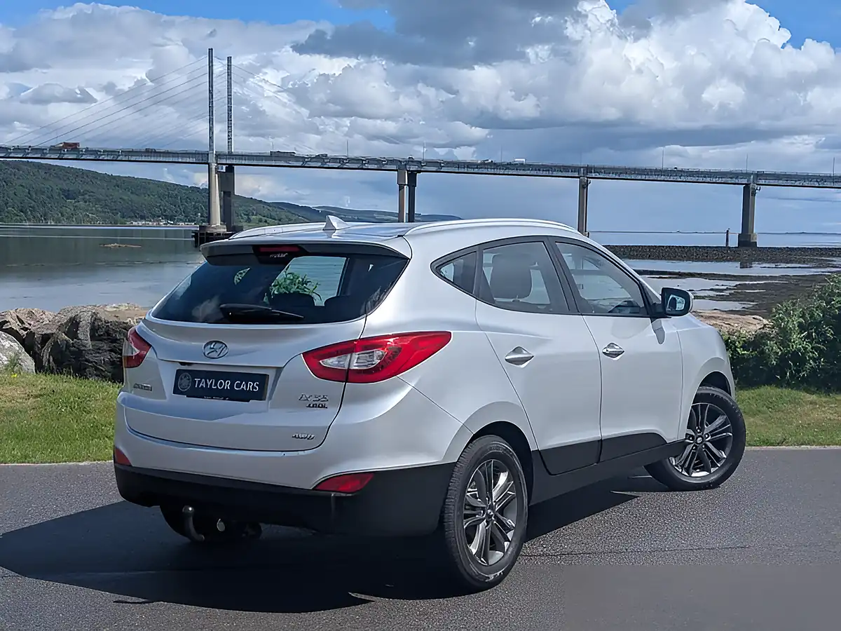 Used 2015 Hyundai ix35 Se Silver - Interior and Exterior details 5