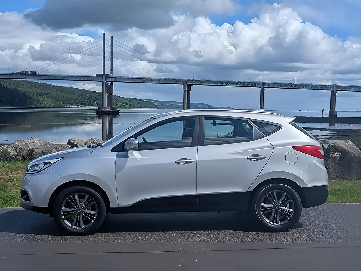 Used 2015 Hyundai ix35 Se Silver - Interior and Exterior details 8