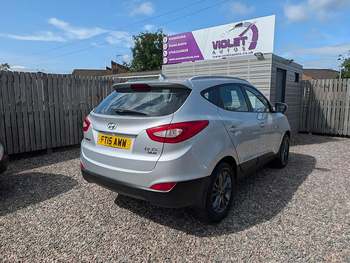 Used 2015 Hyundai IX35 Se Silver - Interior and Exterior details 11