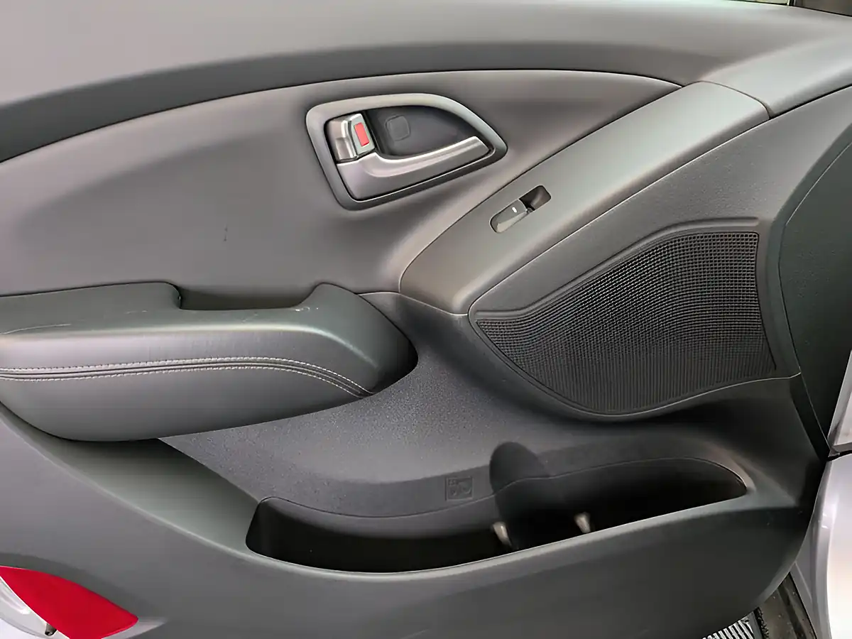 Used 2015 Hyundai ix35 Se Silver - Interior and Exterior details 20