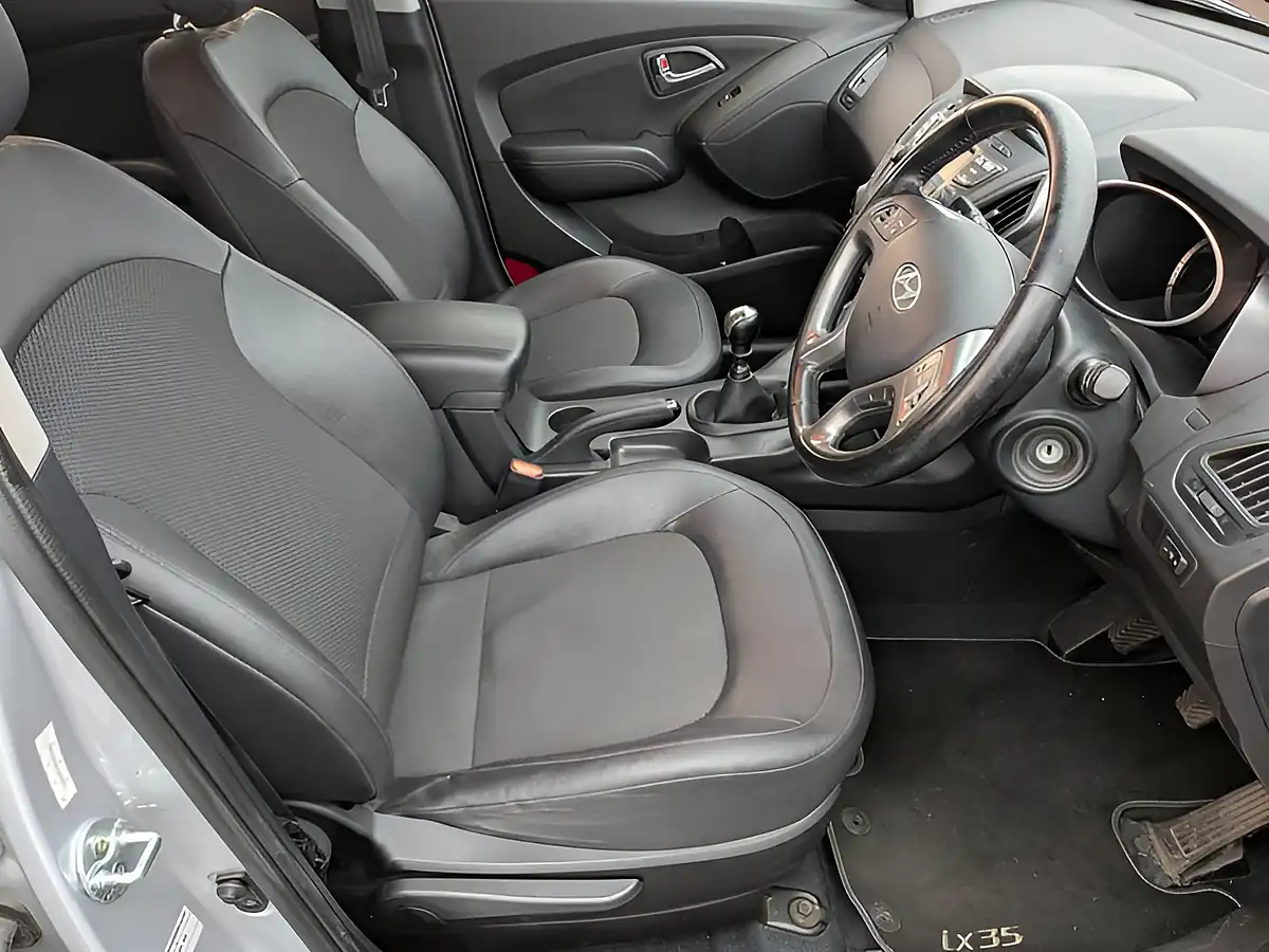 Used 2015 Hyundai ix35 Se Silver - Interior and Exterior details 7