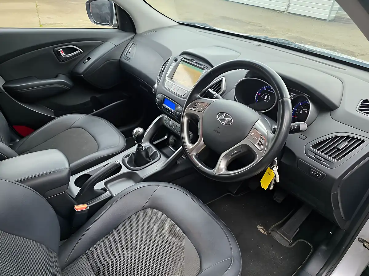 Used 2015 Hyundai Ix35 Se Silver - Interior and Exterior details 13