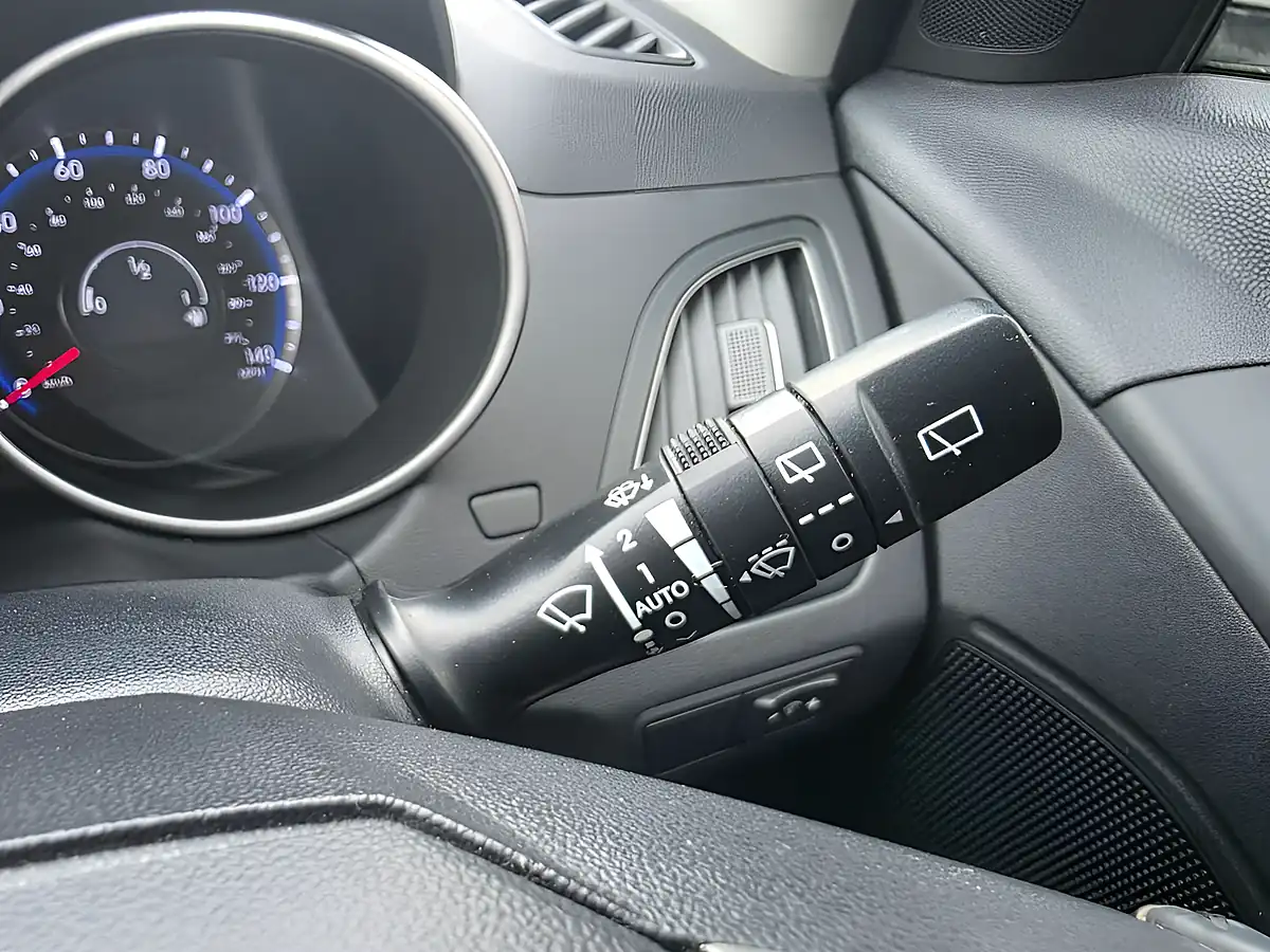 Used 2015 Hyundai Ix35 Se Silver - Interior and Exterior details 16