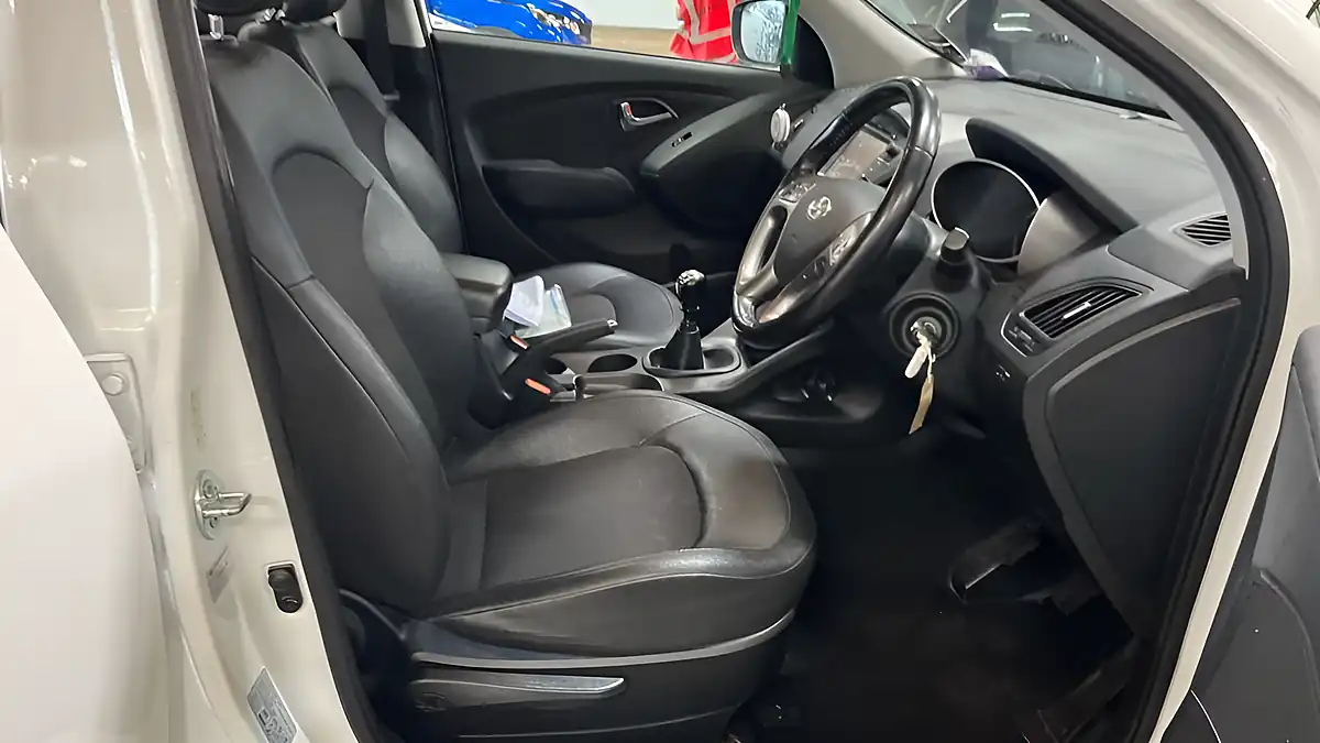 Used 2015 Hyundai Ix35 Se White - Interior and Exterior details 10