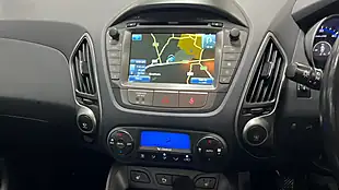 Used 2015 Hyundai Ix35 Se White - Interior and Exterior details 8