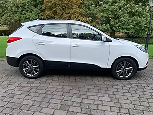 Used 2015 Hyundai ix35 Se White - Interior and Exterior details 9