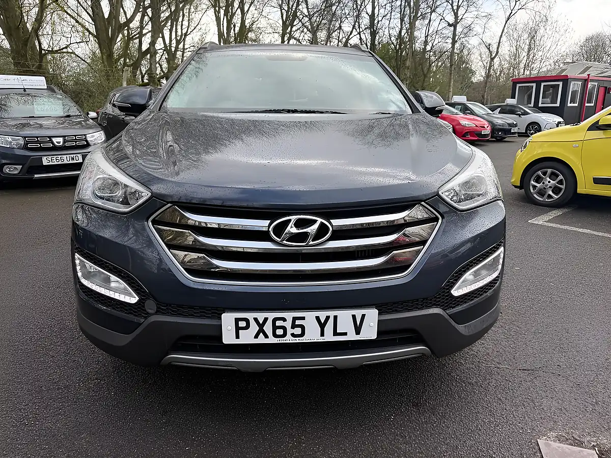 Used 2015 Hyundai Santa Fe Premium Blue - Interior and Exterior details 10