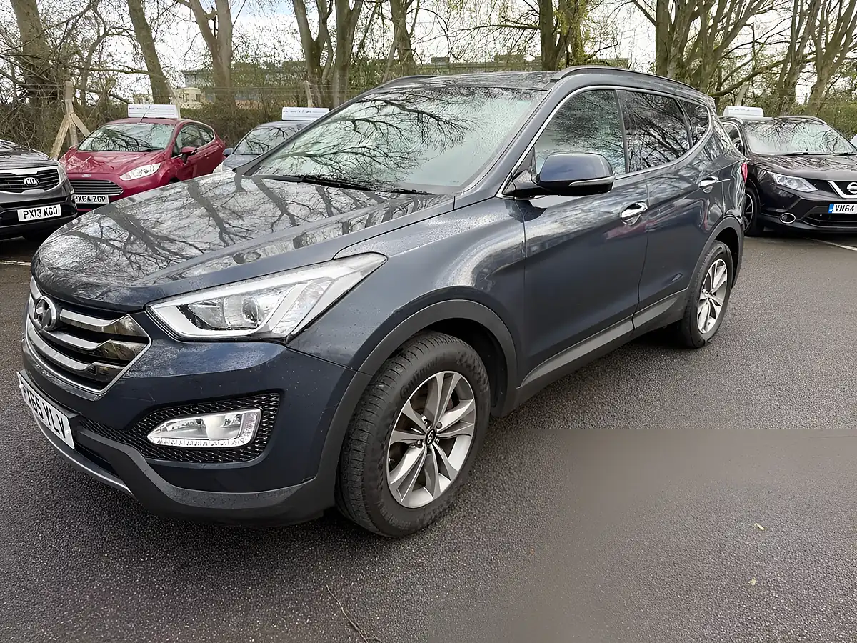 Used 2015 Hyundai Santa Fe Premium Blue - Interior and Exterior details 3