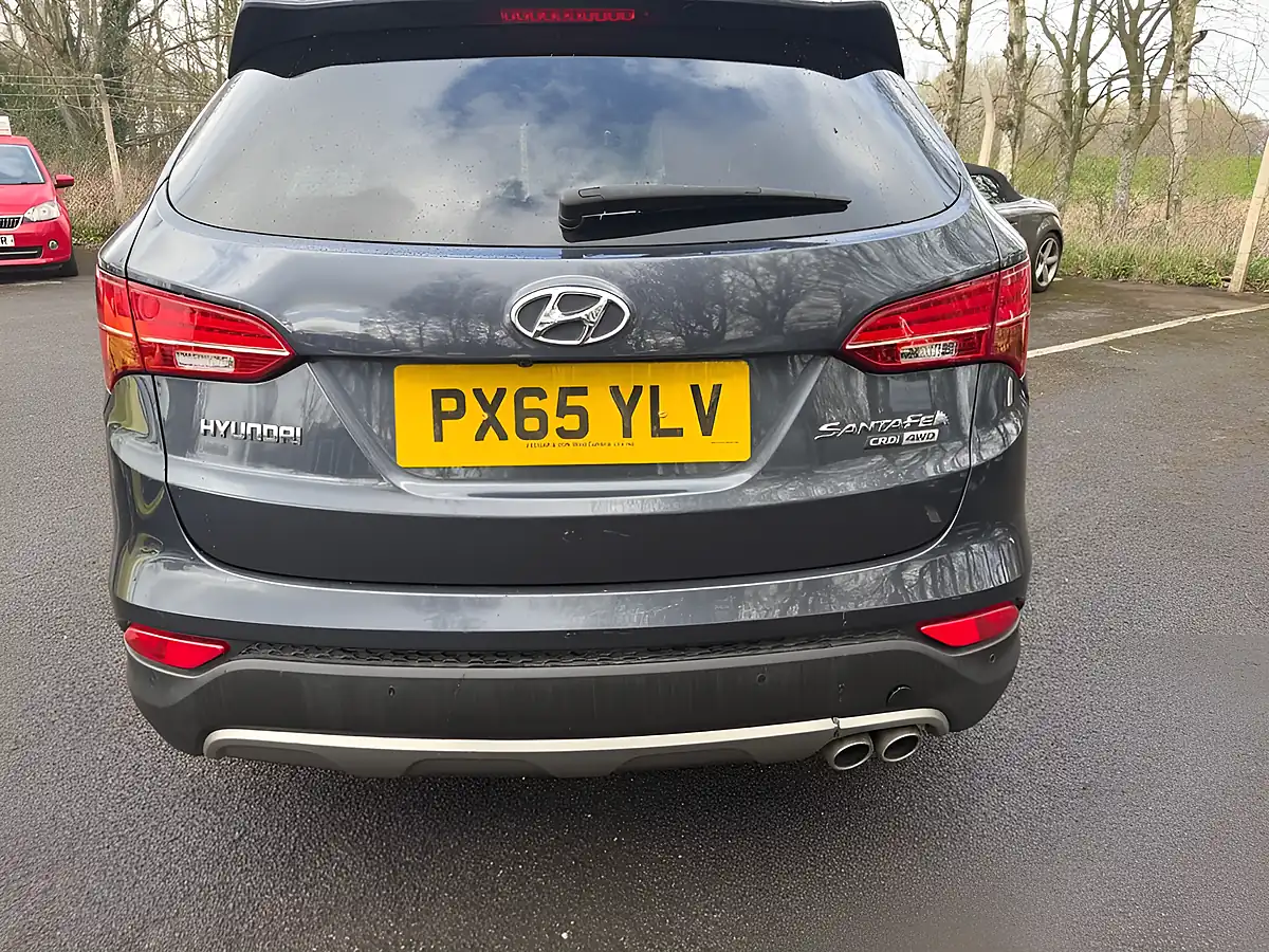 Used 2015 Hyundai Santa Fe Premium Blue - Interior and Exterior details 6