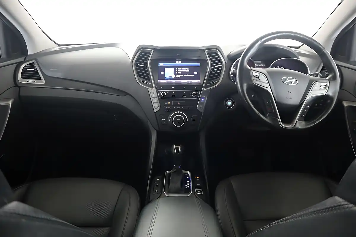Used 2015 Hyundai Santa Fe Premium Se Silver - Interior and Exterior details 11
