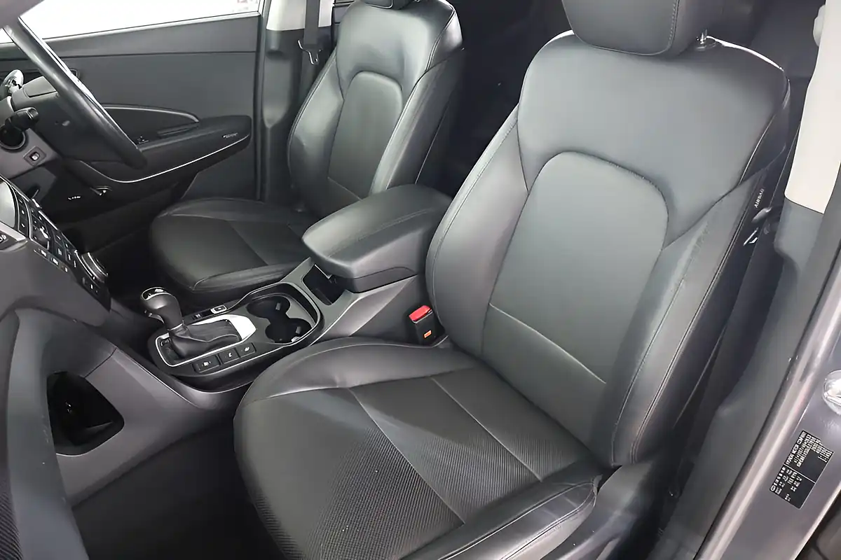 Used 2015 Hyundai Santa Fe Premium Se Silver - Interior and Exterior details 12