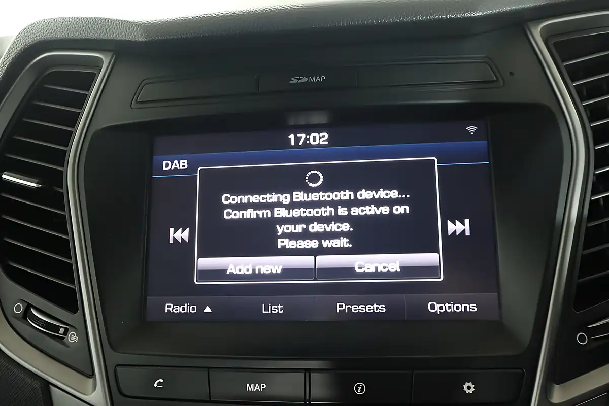 Used 2015 Hyundai Santa Fe Premium Se Silver - Interior and Exterior details 14