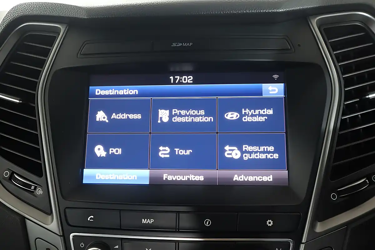 Used 2015 Hyundai Santa Fe Premium Se Silver - Interior and Exterior details 15