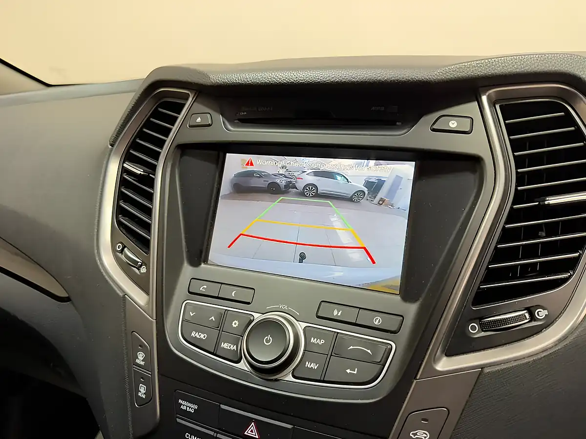 Used 2015 Hyundai Santa Fe Premium White - Interior and Exterior details 14